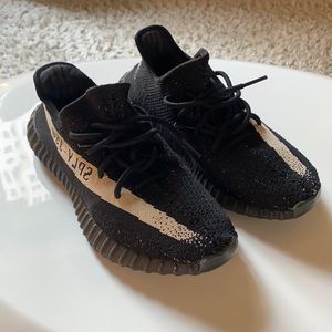 Adidas Yeezy 350 V2 Boost Oreo